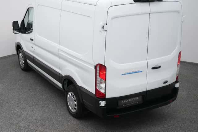 Ford E-Transit (2023) thumbnail 26