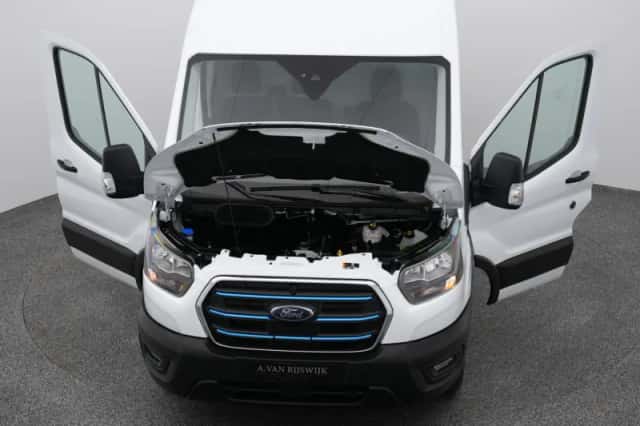 Ford E-Transit (2023) thumbnail 28