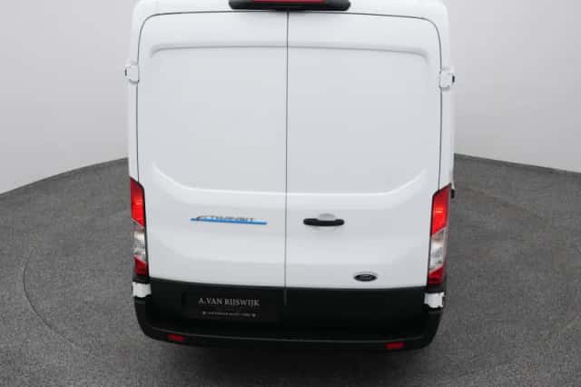 Ford E-Transit (2023) thumbnail 29