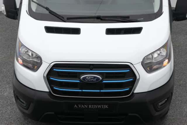 Ford E-Transit (2023) thumbnail 31
