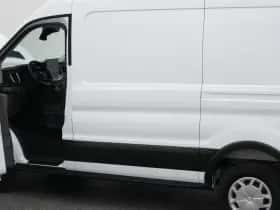 Ford E-Transit (2023) thumbnail 34