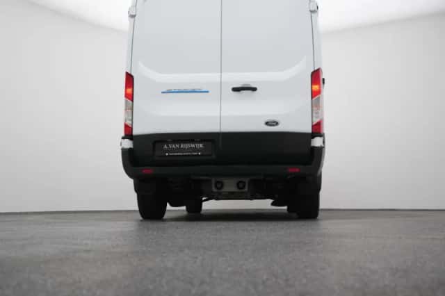 Ford E-Transit (2023) thumbnail 37