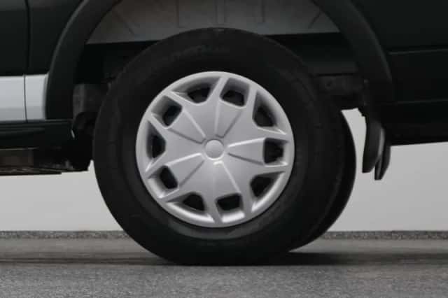 Ford E-Transit (2023) thumbnail 41