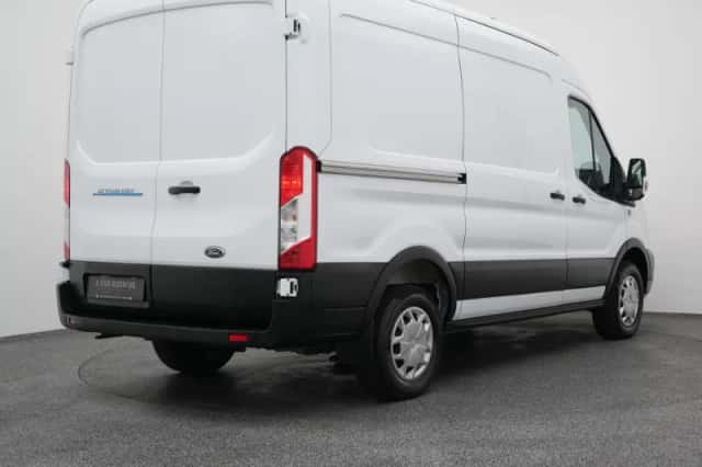 Ford E-Transit (2023) thumbnail 7