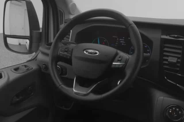 Ford E-Transit (2023) thumbnail 8