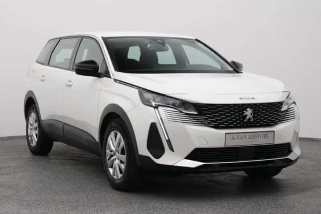 Peugeot 5008 (2021) thumbnail 2