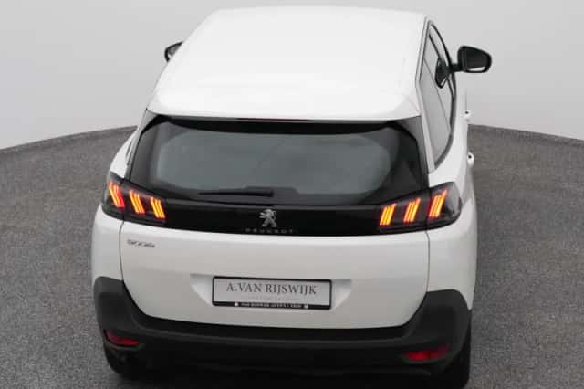 Peugeot 5008 (2021) thumbnail 28