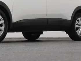 Peugeot 5008 (2021) thumbnail 37