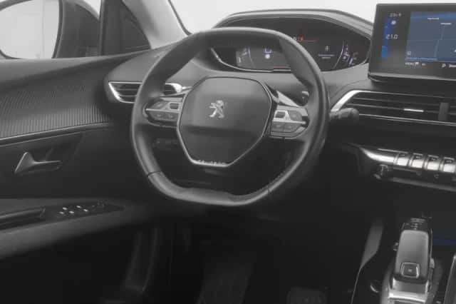 Peugeot 5008 (2021) thumbnail 7