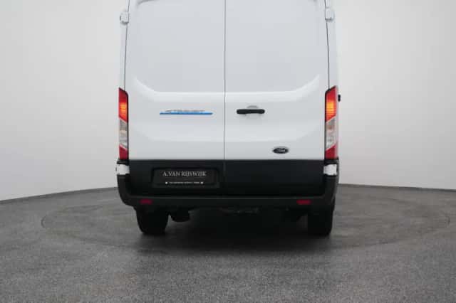 Ford E-Transit (2023) thumbnail 11