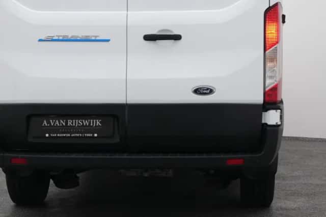 Ford E-Transit (2023) thumbnail 21