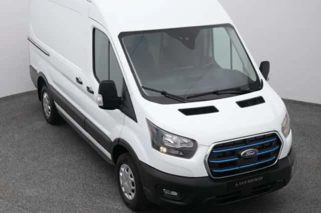 Ford E-Transit (2023) thumbnail 25