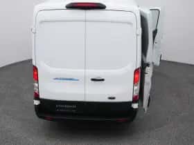 Ford E-Transit (2023) thumbnail 30