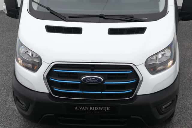 Ford E-Transit (2023) thumbnail 31