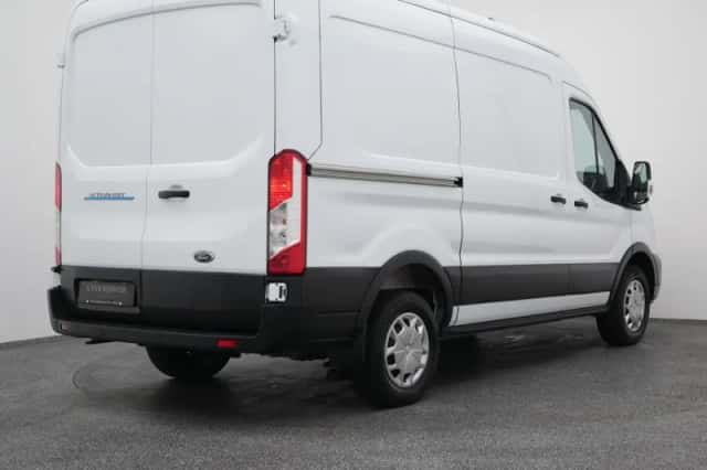 Ford E-Transit (2023) thumbnail 7