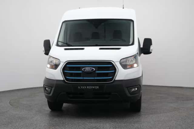 Ford E-Transit (2023) thumbnail 10