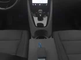 Polestar 2 (2022) thumbnail 13
