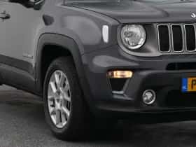 Jeep Renegade (2022) thumbnail 17