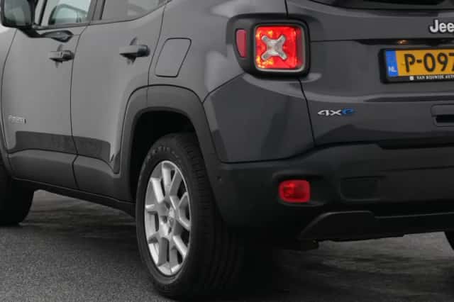 Jeep Renegade (2022) thumbnail 18