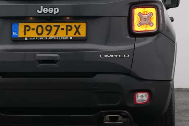 Jeep Renegade (2022) thumbnail 20