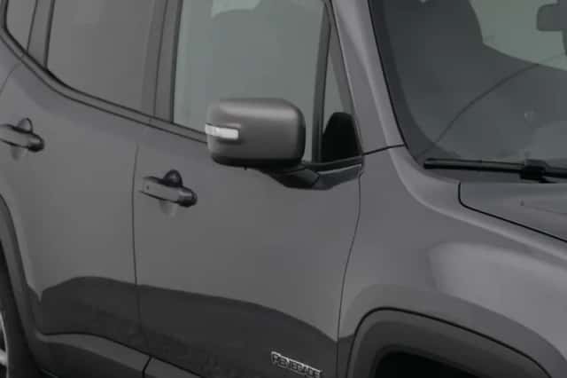 Jeep Renegade (2022) thumbnail 23