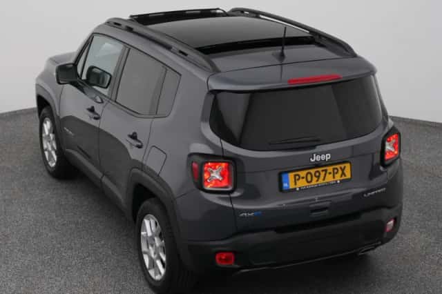 Jeep Renegade (2022) thumbnail 25