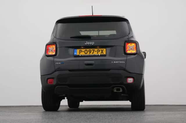 Jeep Renegade (2022) thumbnail 36