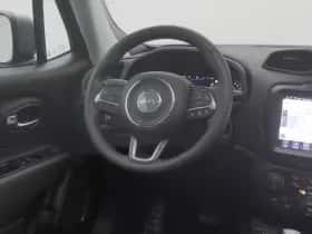 Jeep Renegade (2022) thumbnail 7