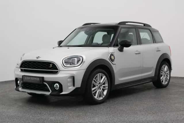 MINI Mini (2021) thumbnail 1