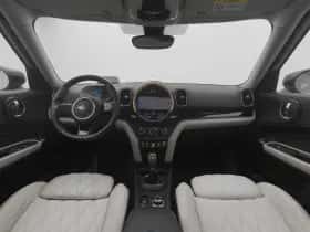 MINI Mini (2021) thumbnail 3