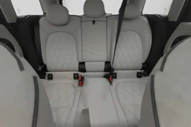 MINI Mini (2021) thumbnail 4
