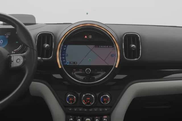 MINI Mini (2021) thumbnail 8