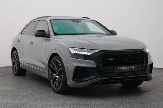 Audi Q8 (2021) thumbnail 2