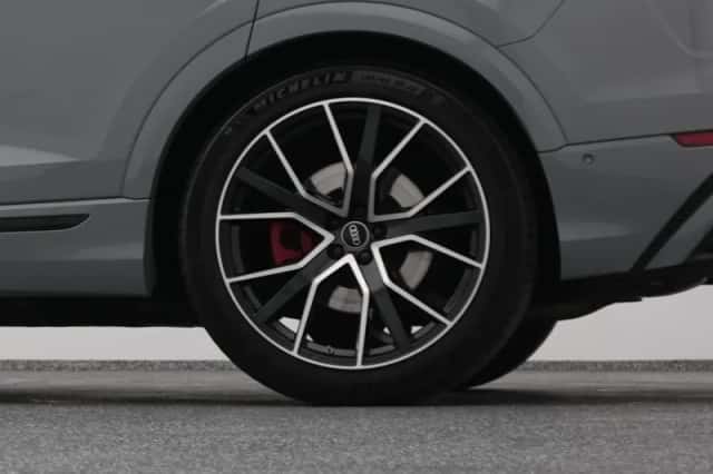 Audi Q8 (2021) thumbnail 40
