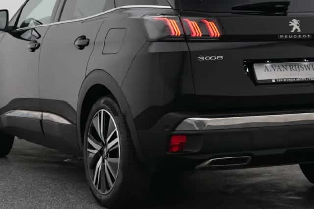 Peugeot 3008 (2021) thumbnail 18
