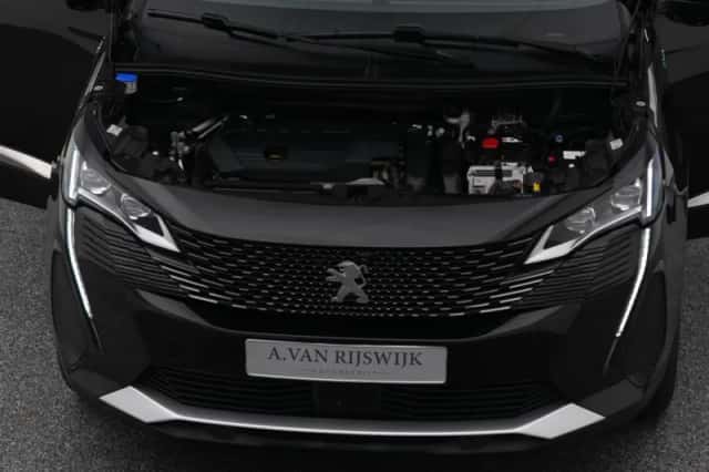 Peugeot 3008 (2021) thumbnail 31