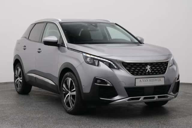 Peugeot 3008 (2020) thumbnail 2