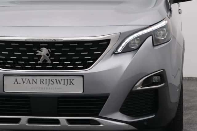 Peugeot 3008 (2020) thumbnail 19