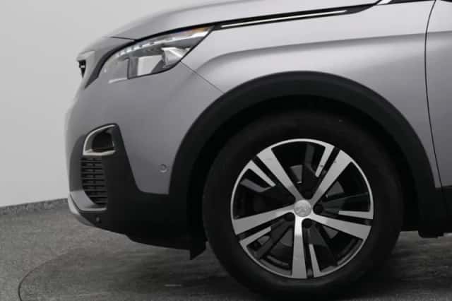 Peugeot 3008 (2020) thumbnail 21