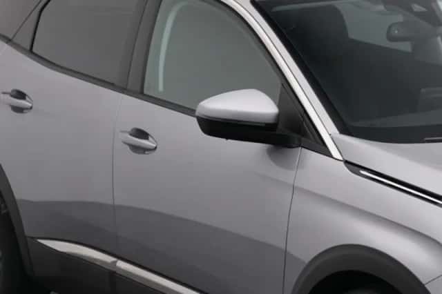 Peugeot 3008 (2020) thumbnail 23
