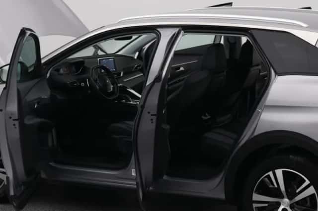 Peugeot 3008 (2020) thumbnail 33