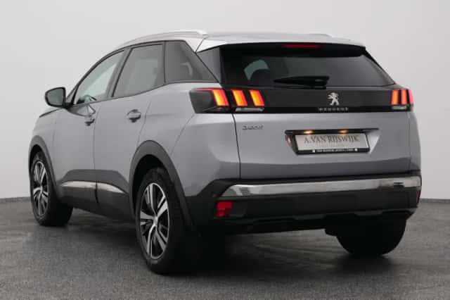 Peugeot 3008 (2020) thumbnail 5