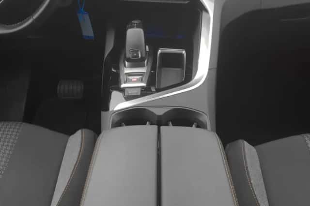 Peugeot 3008 (2020) thumbnail 12