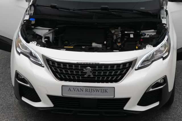Peugeot 3008 (2020) thumbnail 31