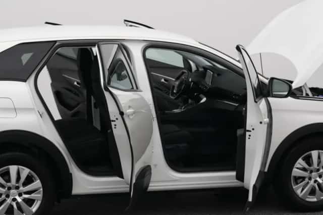 Peugeot 3008 (2020) thumbnail 34
