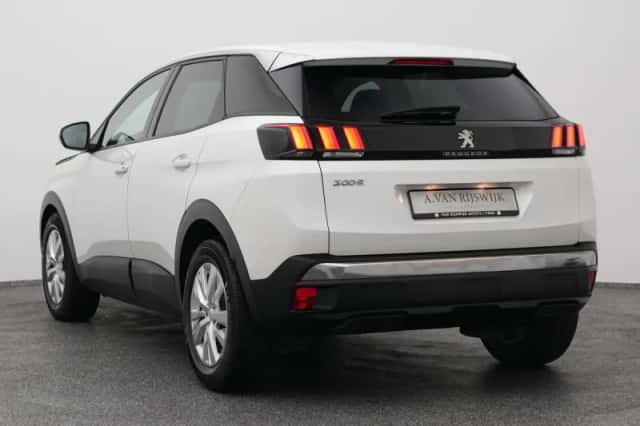 Peugeot 3008 (2020) thumbnail 5
