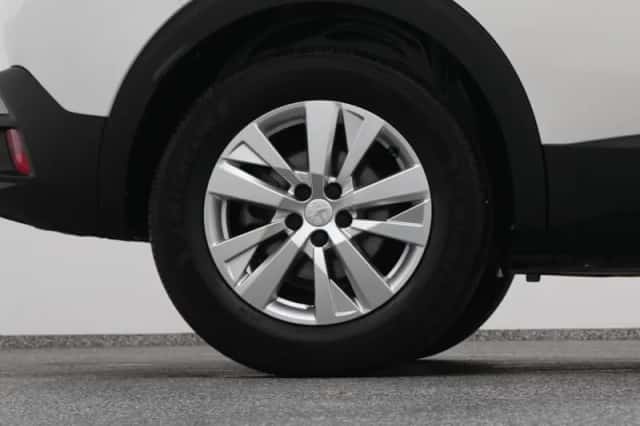 Peugeot 3008 (2020) thumbnail 41