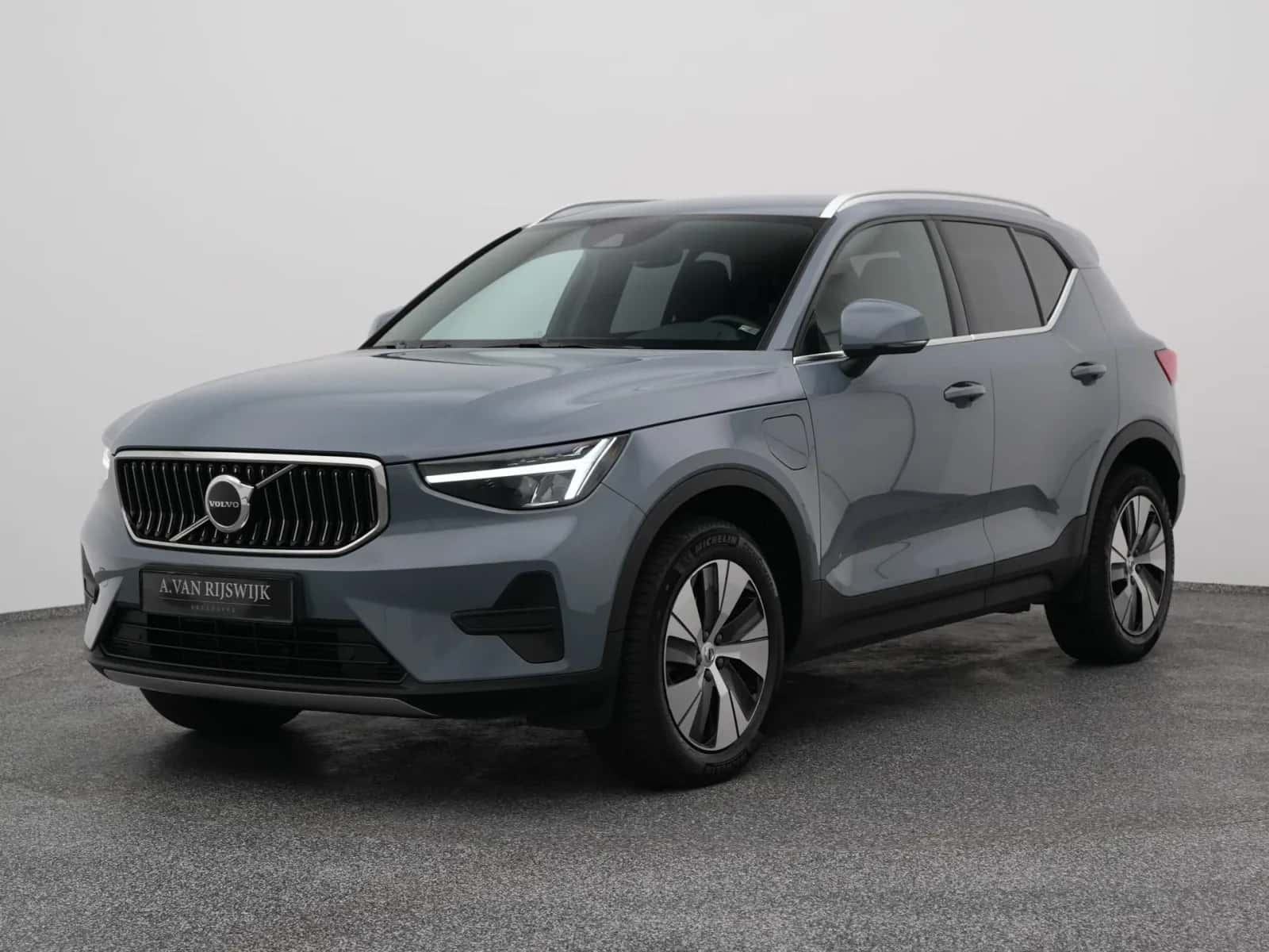 Volvo XC40 (2023) — foto 1
