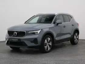Volvo XC40 (2023)