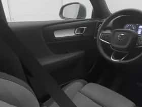 Volvo XC40 (2023) thumbnail 11